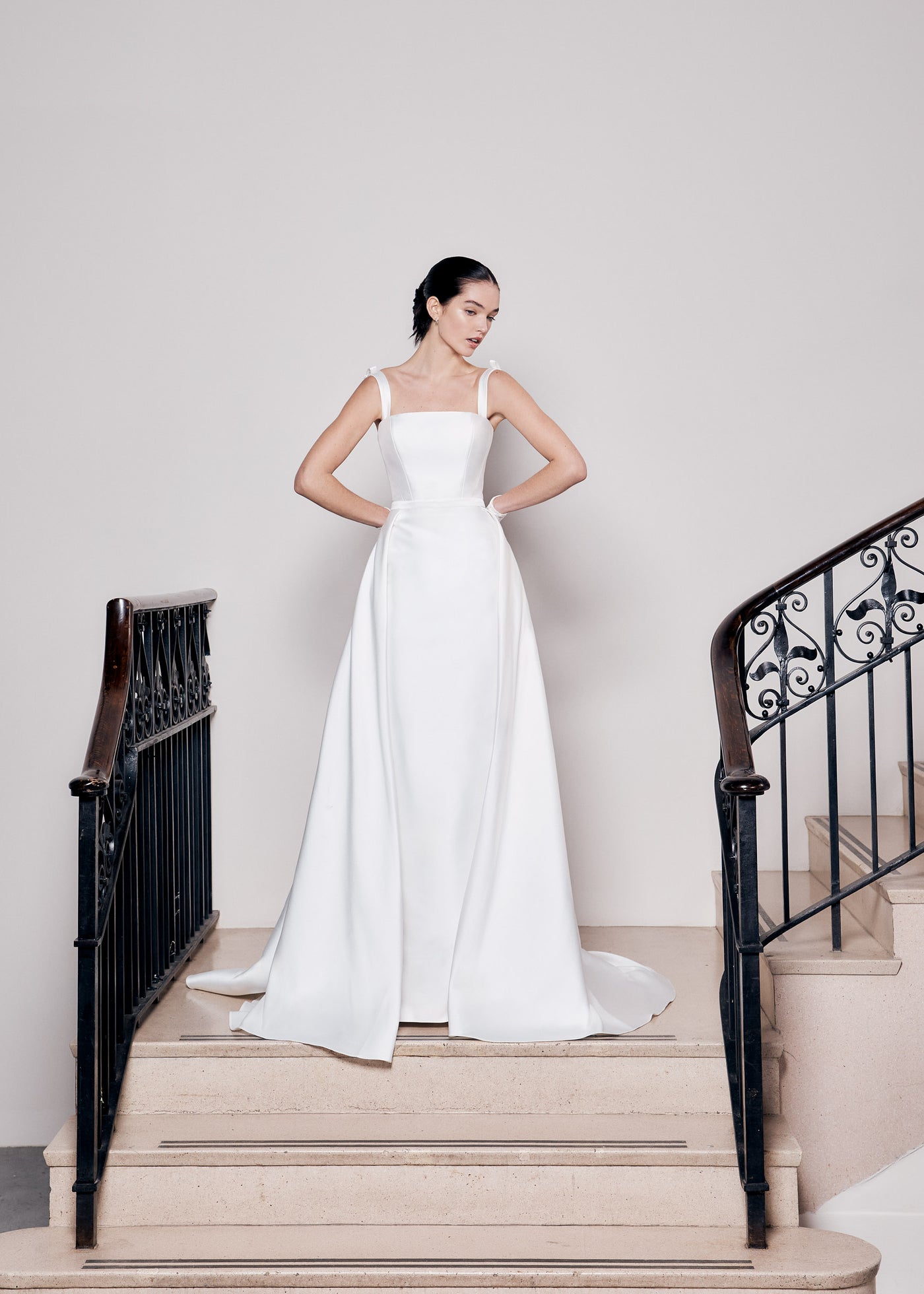 Harlow (40036B) (with separate overskirt)
